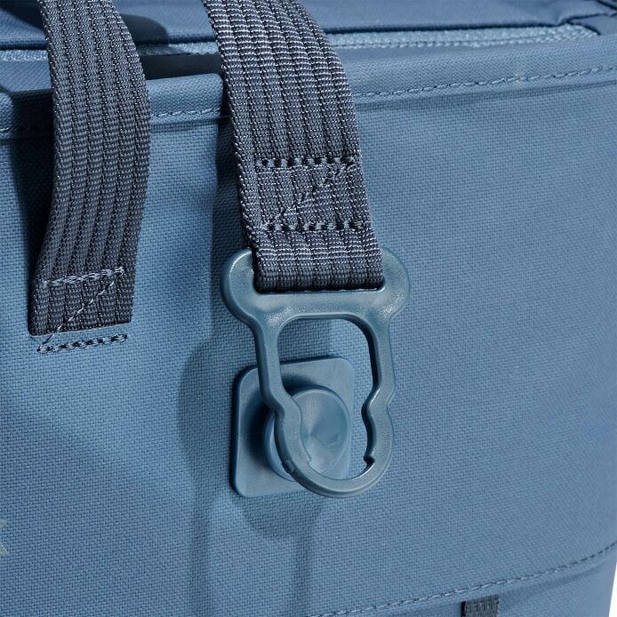 carryouttm-soft-cooler-tote-30-l-h2 250815_hydro_cooler_details_14839_6.jpg