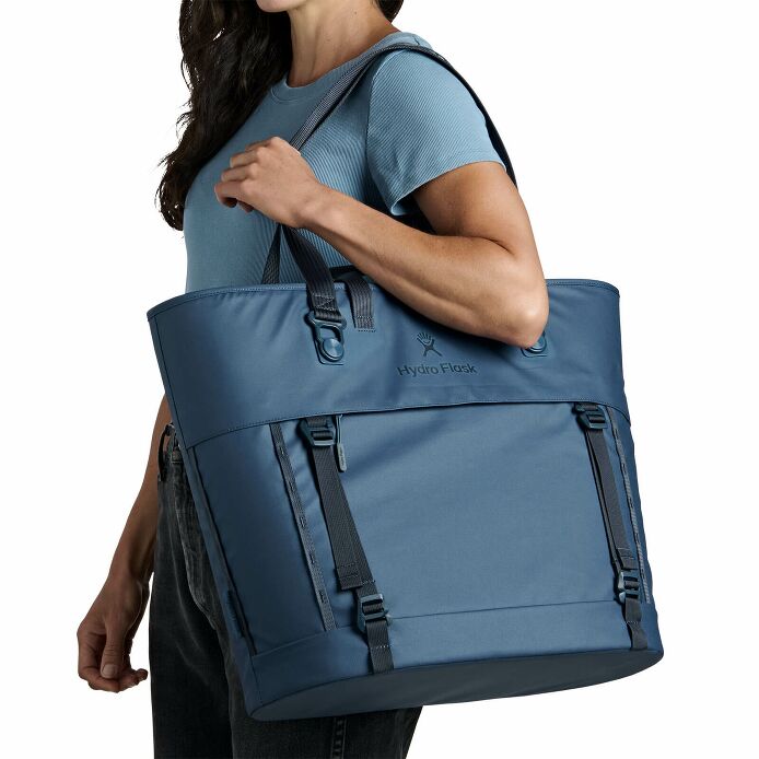 carryouttm-soft-cooler-tote-30-l-h2 250815_hydro_s26_hb_14614_2.jpg
