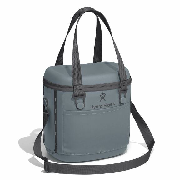 carryouttm-soft-cooler-10-l-f0 6pco043-carryout-cooler-10l-shale-gray-angled_1_1.jpg