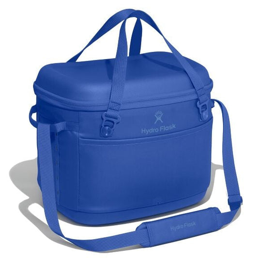 carryouttm-soft-cooler-30-l-a0 cpco382_carryout_cooler_30l_capri_blue_angled_1.jpg