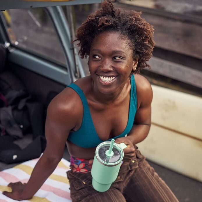 24-oz-travel-tumbler-w3 hf_s26_mcinnis_0259.jpg