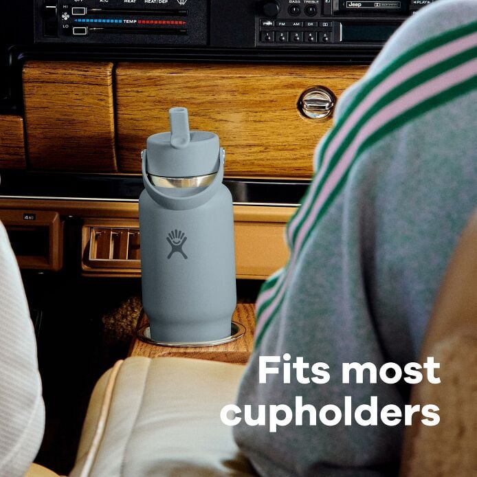 32-oz-travel-bottle-with-flex-straw-cap-t2 hf_s26_wtcfs_apdp_06_8.jpg
