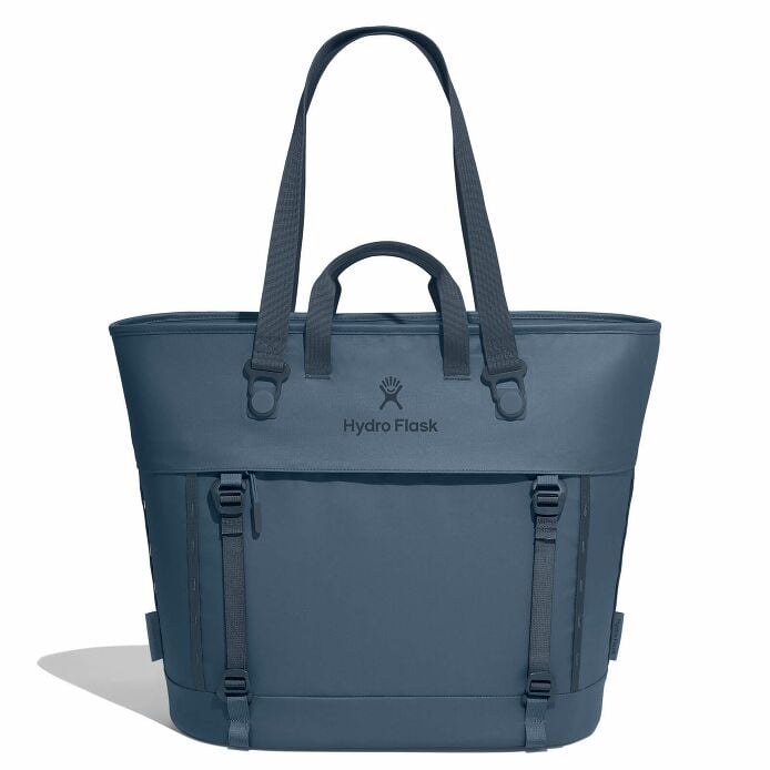 carryouttm-soft-cooler-tote-30-l-h2 maxiit384-carryout-tote-30l-harbor-blue-straight.jpg